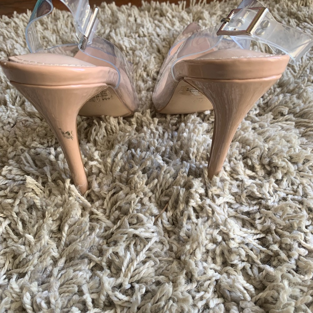 Heels - Picture 4 of 4